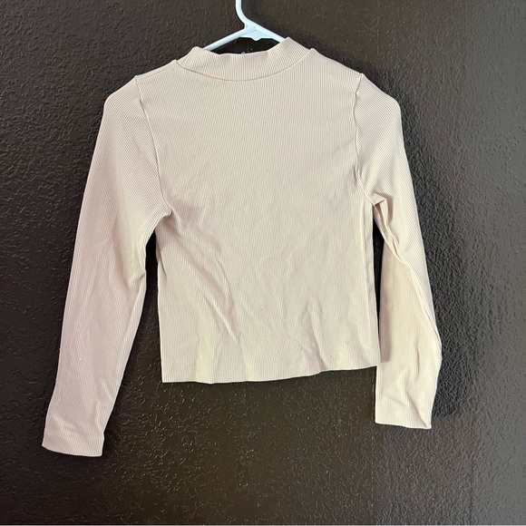 Cream Ribbed Long Sleeve Cropped Top, Size Small / Medium - Picture 4 of 4